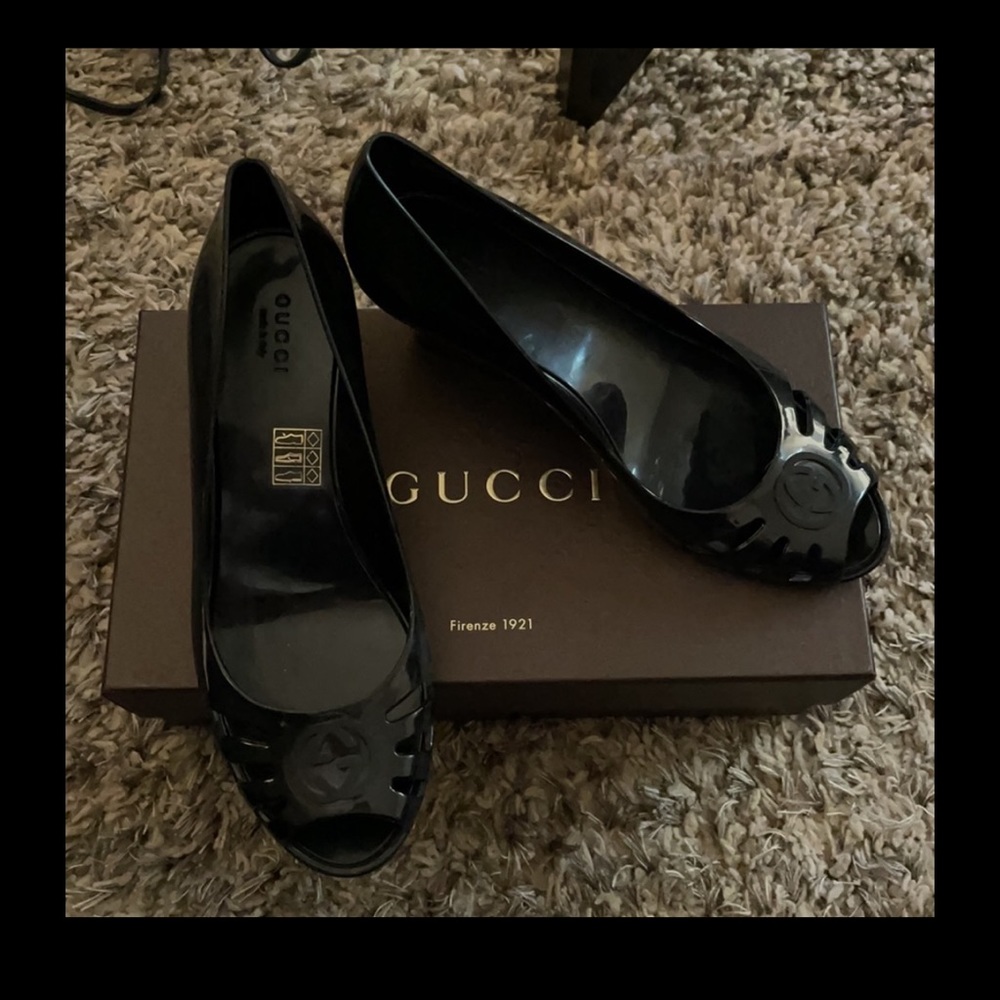 GUCCI